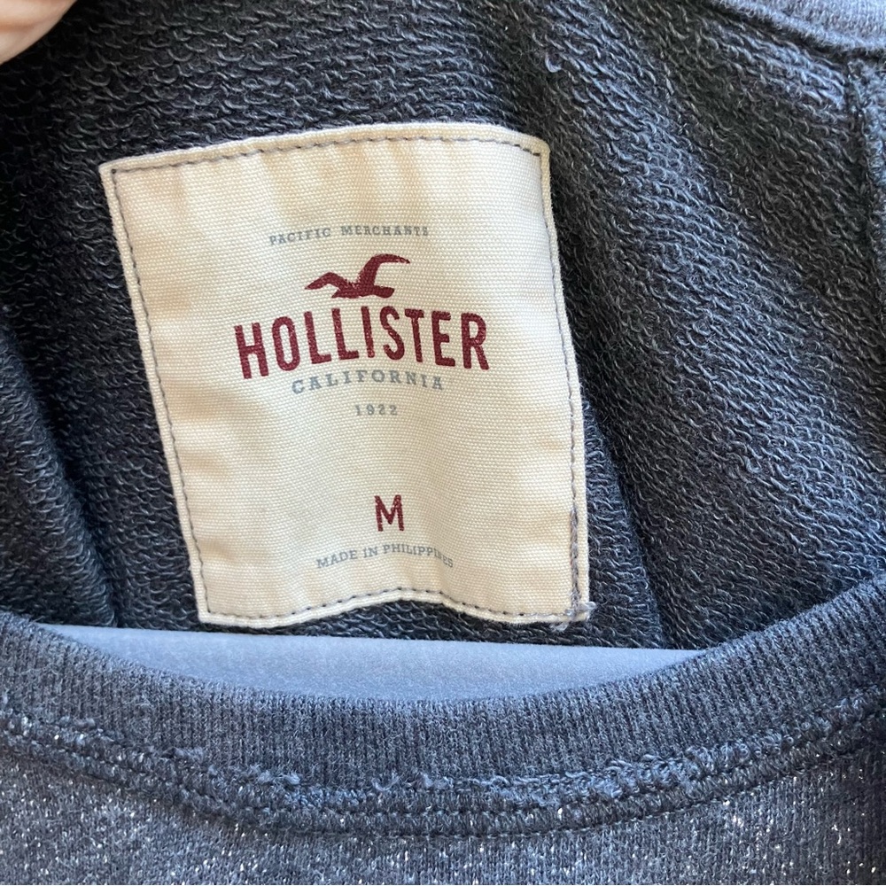 Hollister metallic gray sweater medium NWT - Picture 4 of 8